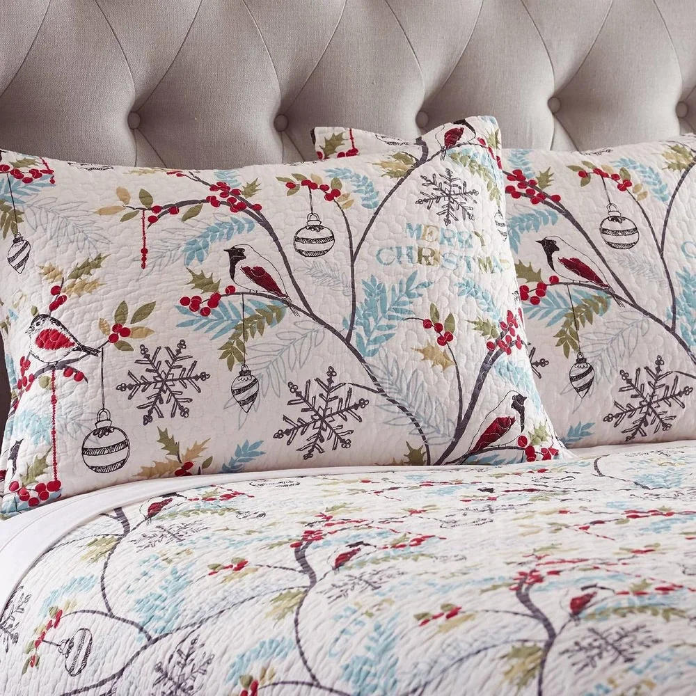 Levtex Holly- 1 King Quilt Pillow Sham (Mistletoe Design) Christmas Holiday -New